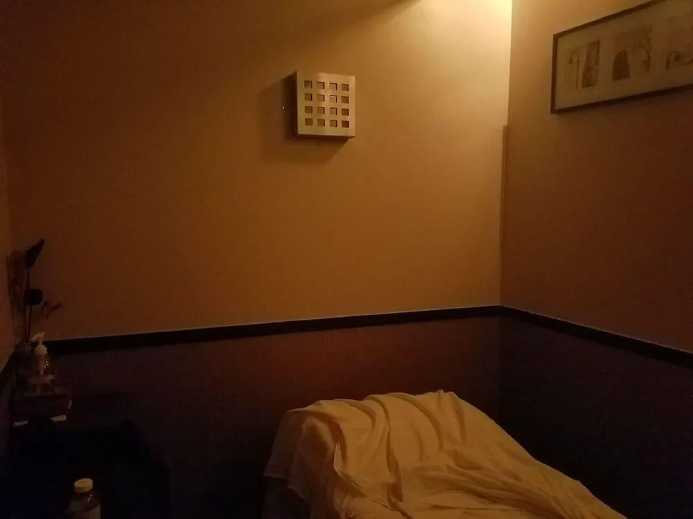Отель Super 8 By Wyndham Downtown Торонто 2*,