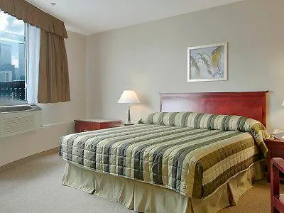 **  Super 8 By Wyndham Downtown Toronto Hotel Canada